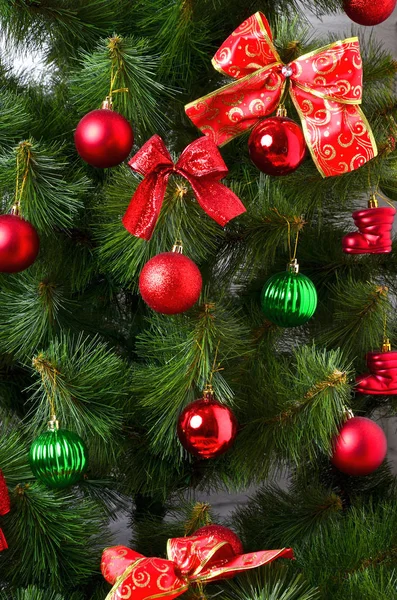 Detalhes Uma Árvore Natal Tiro Detalhe Ramos Árvore Natal Pendurados — Fotografia de Stock