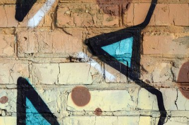 Eski duvar rengi grafiti çizim kırmızı sprey boya boyalı. Duvar yazılarını ve sokak sanat çizim Tema arka plan görüntüsü