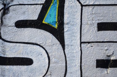 Eski duvar rengi grafiti çizim kırmızı sprey boya boyalı. Duvar yazılarını ve sokak sanat çizim Tema arka plan görüntüsü