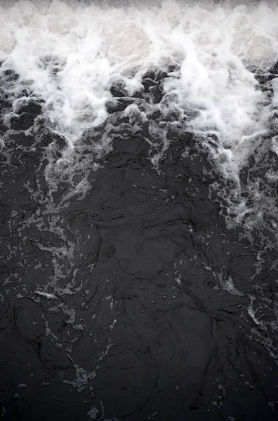 Uma Imagem Água Corrente Barragem Projetada Para Regular Nível Água — Fotografia de Stock