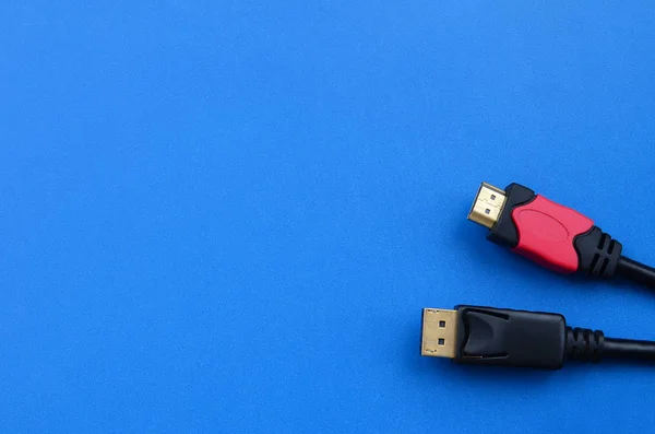 Vídeo de áudio Cabo de computador HDMI e DisplayPort masculino de 20 pinos — Fotografia de Stock