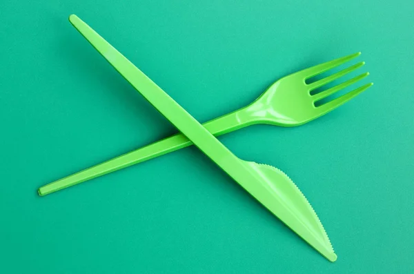 Einweg Besteck Aus Kunststoff Grün Plastikgabel Und Messer Liegen Auf — Stockfoto