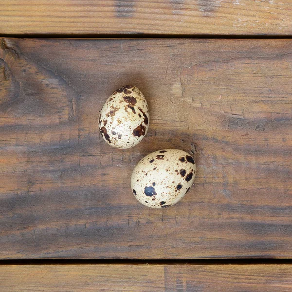 Huevos Codorniz Una Superficie Madera Marrón Oscuro Vista Superior Lugar — Foto de Stock