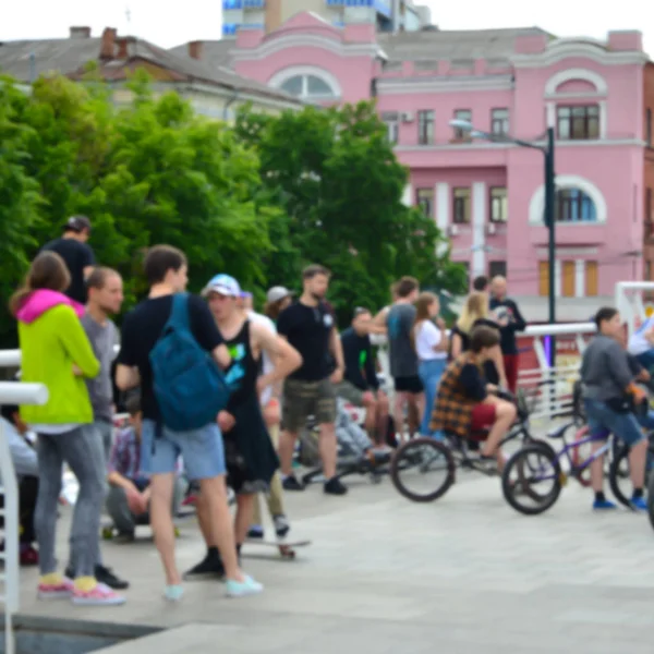 Imagem Desfocada Muitas Pessoas Com Bicicletas Bmx Encontro Torcedores Esportes — Fotografia de Stock