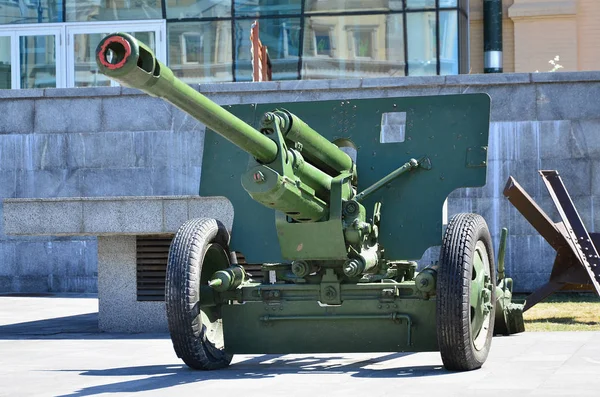 Foto Uma Arma Portátil União Soviética Segunda Guerra Mundial Pintada — Fotografia de Stock