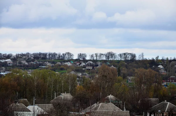 Uma Paisagem Rural Com Muitas Casas Particulares Árvores Verdes Panorama — Fotografia de Stock