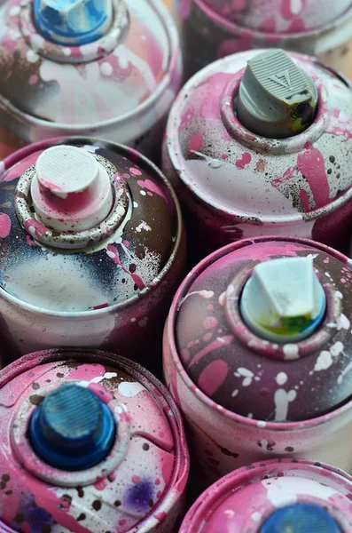 Lot Used Spray Cans Paint Close Dirty Smeared Cans Drawing — Stock Photo, Image