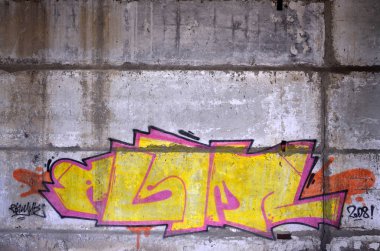 Ayrıntılı görüntü çok eski ve yaşlı renk grafiti duvardaki çizim. Arka plan grunge sokak sanatı resmi