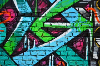 Ayrıntılı görüntü renk grafiti çizim. Arka sokak sanatı resim. Profesyonel grafiti sanatçısı tarafından renkli şaheser bir parçası