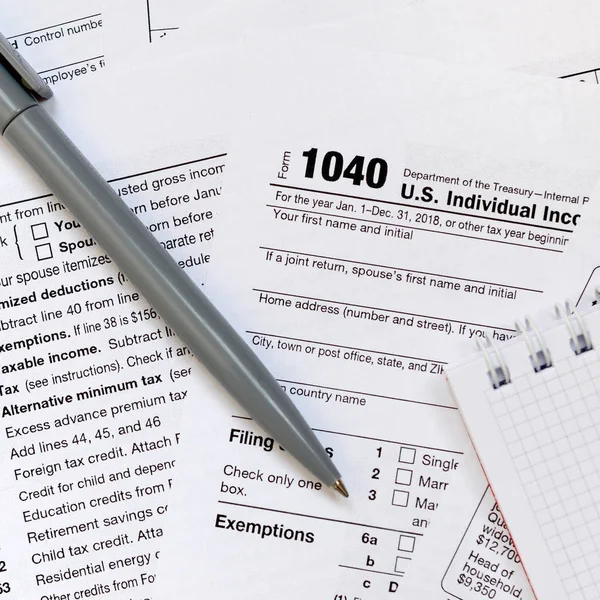 Ручка Ноутбук Лежит Налоговой Форме 1040 Сша Индивидуальная Налоговая Декларация — стоковое фото