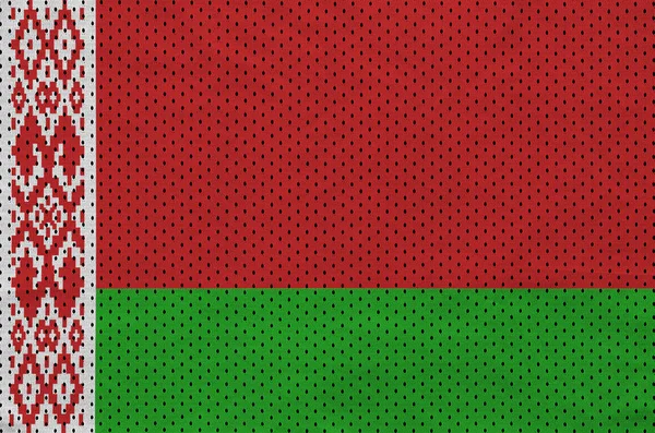 Fehéroroszország zászló nyomtatott-ra egy poliészter nylon sportruházat háló szerkezet — Stock Fotó