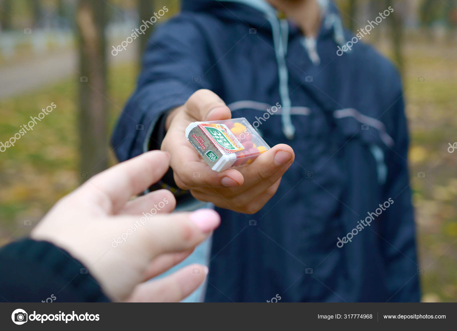 Kharkov Ukraine October 26 19 Young Man Takes Tic Tac Package To Girl In Autumn Park Tic Tac Is Popular Due Its Minty Fresh Taste By Ferrero Stock Editorial Photo C Mehaniq Kharkov Ukraine October 26 19 Young Man Takes Tic Tac Package To Girl In Autumn Park Tic Tac Is Popular Due Its Minty Fresh Taste By Ferrero Stock Editorial Photo C Mehaniq
