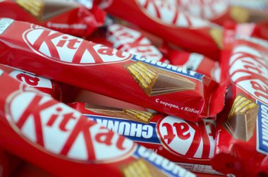 Kit Kat, 1911 yılında Rowntree 's of York, İngiltere' de üretilen çikolata kaplı gofret. 1988 'de Rowntree' yi satın alan Nestle şimdi Kit Kat 'i küresel olarak satıyor