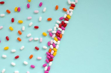 Tic Tac naneli şeker serisi kapanıyor. Tik tak naneli taze tadı ve taşıması kolay olduğu için popülerdir. 1968 'den beri Ferrero tarafından üretilen nane şekeri.