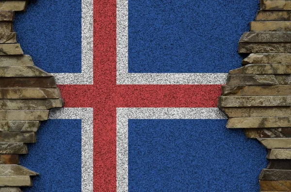 Исландский Флаг Изображен Красках Старой Каменной Стене Крупным Планом Текстурированный — стоковое фото