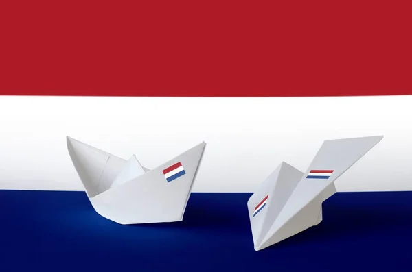 Drapeau Néerlandais Représenté Sur Papier Origami Avion Bateau Oriental Concept — Photo