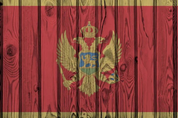 Černá Hora Vlajka Vyobrazená Jasných Barvách Staré Dřevěné Stěně Zblízka — Stock fotografie