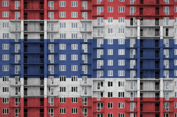 Флаг Таиланда Изображен Красках Строящемся Многоэтажном Жилом Здании Текстурированный Баннер — стоковое фото