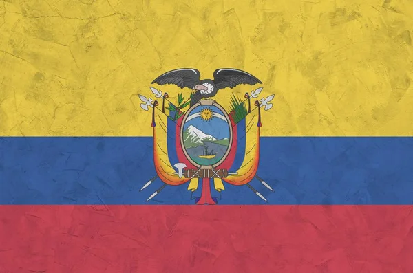 Ekvador Bayrağı Eski Kabartma Duvarına Parlak Boya Renkleriyle Çizilmiş Kabataslak — Stok fotoğraf