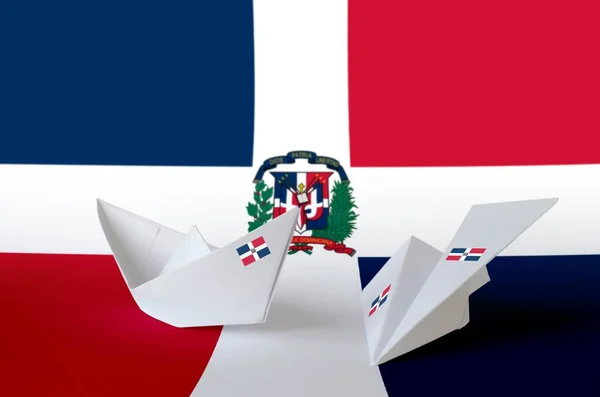 Dominikánská Republika Vlajka Vyobrazena Papíře Origami Letadlo Loď Orientální Ruční — Stock fotografie