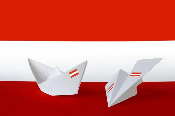 Bandeira Áustria Retratada Avião Barco Origami Papel Oriental Artesanal Artes — Fotografia de Stock