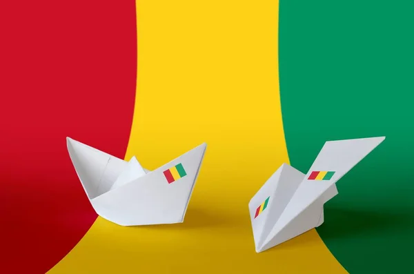 Bandeira Guiné Retratada Avião Barco Origami Papel Oriental Artesanal Artes — Fotografia de Stock