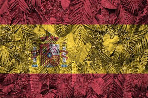 Spanje Vlag Afgebeeld Vele Bladeren Van Monstera Palmbomen Trendy Modieuze — Stockfoto