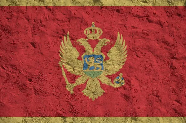 Flaga Czarnogóry Przedstawiona Jasnych Kolorach Farb Starych Tynkarskich Ścianach Bliska — Zdjęcie stockowe