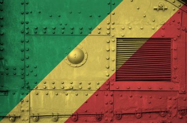 Askeri zırhlı tankın yan tarafında Kongo bayrağı tasvir edildi. Ordu güçlerinin kavramsal geçmişi