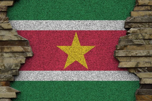 Прапор Суринаму Зображений Кольорах Фарби Старій Кам Яній Стіні Поруч — стокове фото