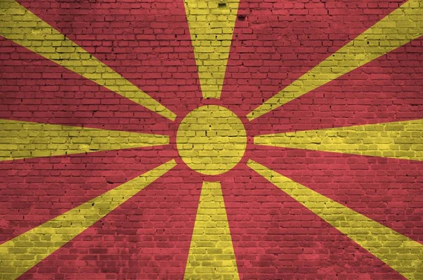 Macedónia Bandeira Retratada Cores Tinta Parede Tijolo Velho Perto Banner — Fotografia de Stock