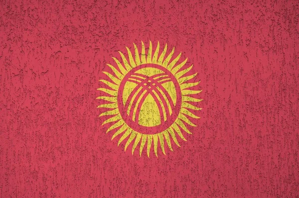 Флаг Кыргызстана Изображен Ярких Красках Старой Рельефной Штукатурке Стены Вблизи — стоковое фото