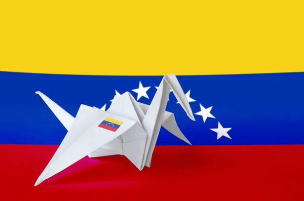 Флаг Венесуэлы Изображён Бумажном Крыле Журавля Оригами Концепция Восточного Искусства — стоковое фото
