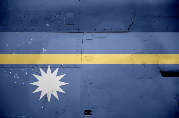 Bandera Nauru Representada Parte Lateral Del Helicóptero Blindado Militar Cerca — Foto de Stock