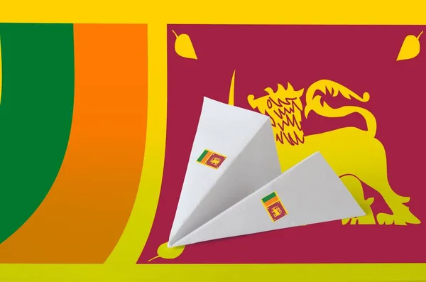 Sri Lanka Vlag Afgebeeld Papier Origami Vliegtuig Oosterse Handgemaakte Kunst — Stockfoto