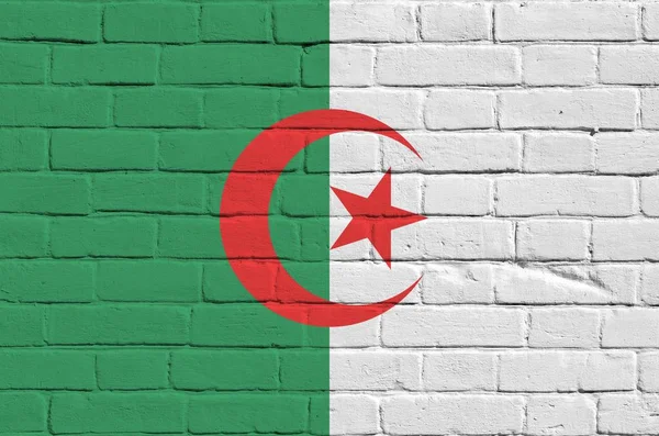 Σημαία Αλγερίας Απεικονίζεται Χρώματα Μπογιάς Παλιό Τοίχο Από Τούβλα Κοντά — Φωτογραφία Αρχείου