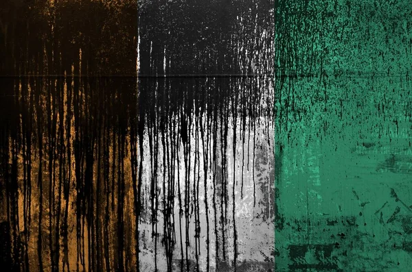 Flaga Wybrzeża Kości Słoniowej Przedstawiona Kolorach Farby Starych Brudnych Ścianach — Zdjęcie stockowe
