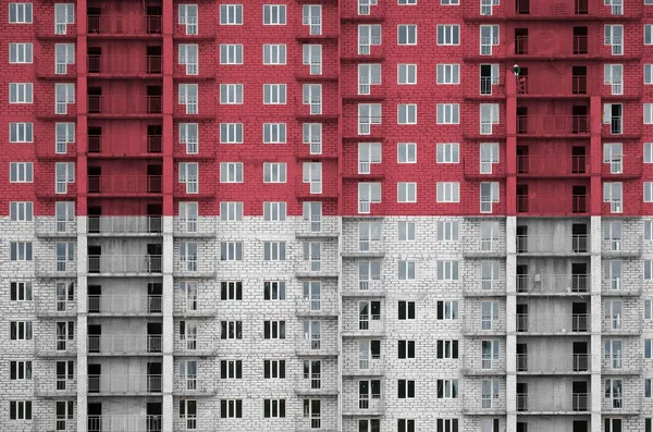 Σημαία Ινδονησίας Απεικονίζεται Χρώματα Χρώμα Πολυώροφο Κτίριο Residental Υπό Κατασκευή — Φωτογραφία Αρχείου