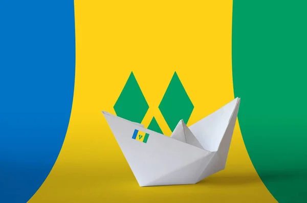 São Vicente Granadinas Bandeira Retratada Papel Origami Navio Closeup Oriental — Fotografia de Stock
