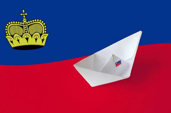 Liechtenstein Flagge Auf Papier Origami Schiff Nahaufnahme Dargestellt Orientalisches Konzept — Stockfoto