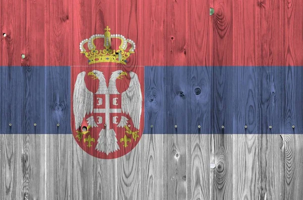 Drapeau Serbie Représenté Couleurs Vives Sur Vieux Mur Bois Bannière — Photo