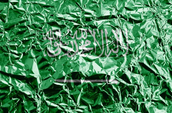 Suudi Arabistan Bayrağı Parlak Buruşuk Alüminyum Folyoyla Boyanmış Kabataslak Arkaplanda — Stok fotoğraf