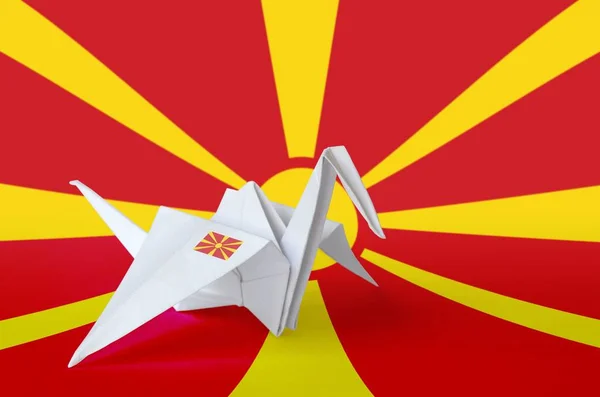 Mazedonien Flagge Auf Papier Origami Kranich Flügel Dargestellt Orientalisches Konzept — Stockfoto