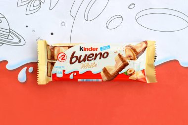 Kinder Bueno beyaz çikolatası, İtalyan çok uluslu şekerleme üreticisi Ferrero 'nun bir markasıdır.