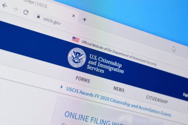 USCIS web sitesinin ana sayfası Pc, URL - uscis.gov.