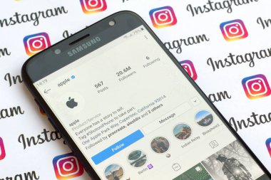 Apple resmi Instagram hesabı akıllı telefon ekranında I kağıdında