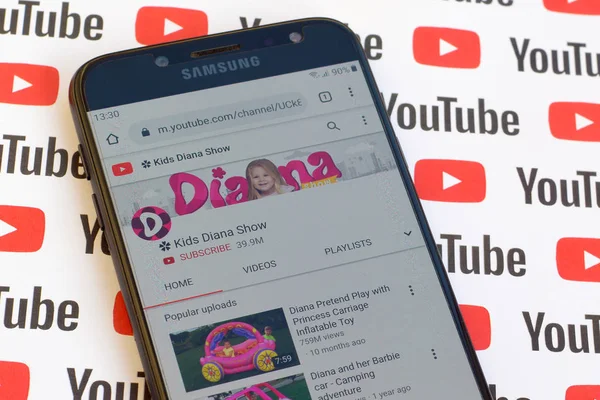 Kids Diana Show official youtube channel on smartphone screen on — Stock Photo, Image