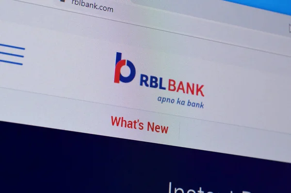 Homepage van rbl bank website op het display van Pc, url - rblbank — Stockfoto