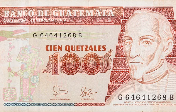 Bishop és Bachelor Francisco Marroquin a Guatemalán 100 Quetzales 2007 Bankjegy-töredék — Stock Fotó