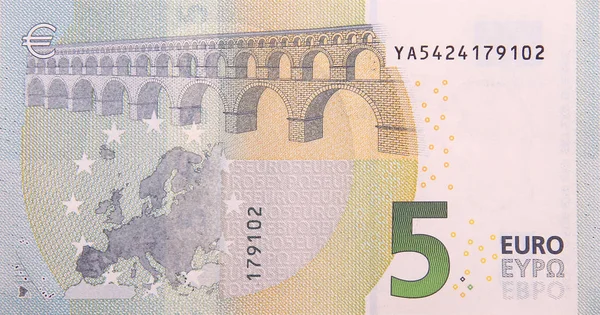 Cinco notas bancárias de euro financiar moeda close up detalhe fragmento de dinheiro — Fotografia de Stock
